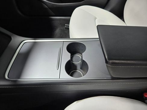 Used 2023 Tesla Model 3 Performance image 25