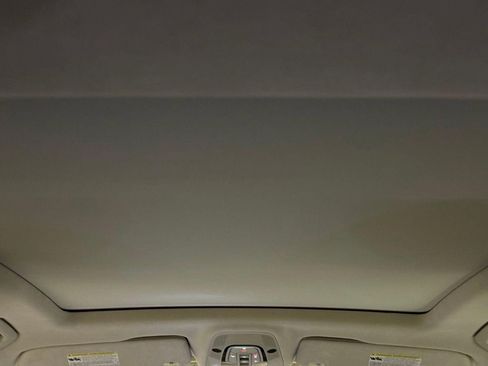 Used 2023 Audi Q7 3.0T Prestige image 14