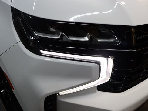 Used 2023 Chevrolet Suburban LS w/ Driver Alert Package image 10