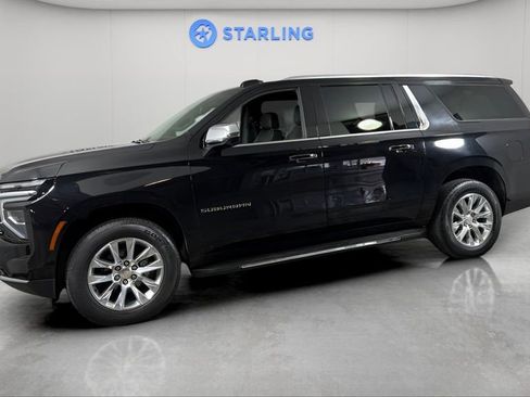 Certified 2025 Chevrolet Suburban Premier AWD/4WD image 3