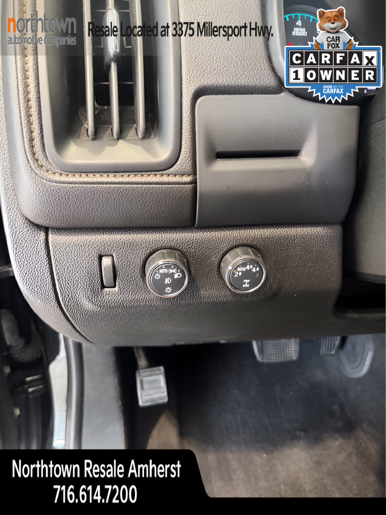 Used 2022 GMC Canyon AT4 AWD/4WD image 2