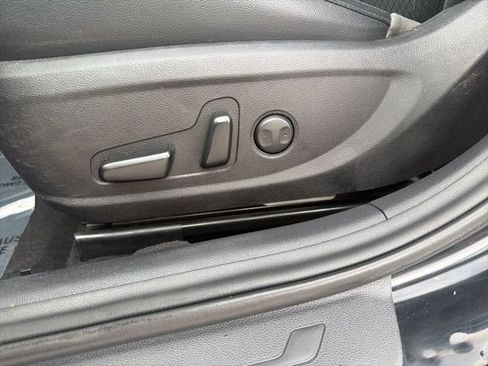 Used 2020 Kia Optima SE FWD image 11