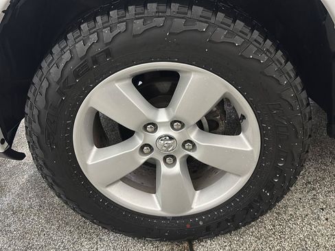 Used 2016 RAM 1500 Express AWD/4WD image 12
