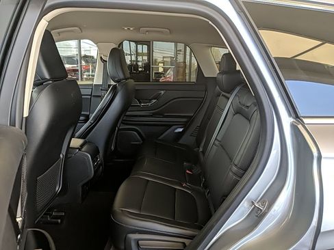 Certified 2023 Lincoln Corsair AWD image 11