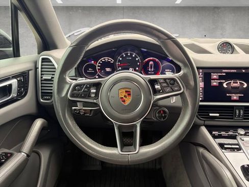 Used 2021 Porsche Cayenne Coupe AWD/4WD image 21