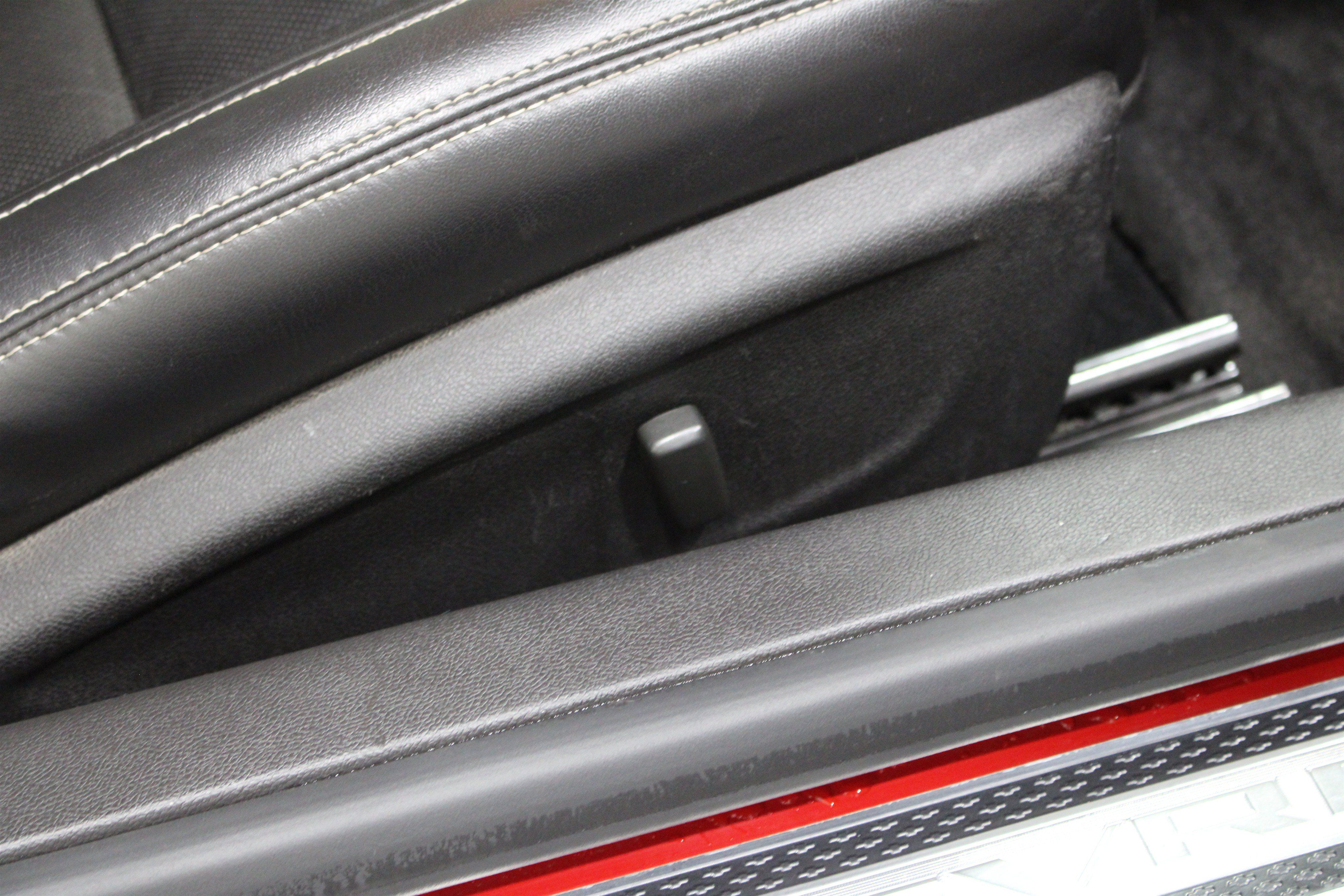 Used 2010 Chevrolet Camaro SS RWD image 26