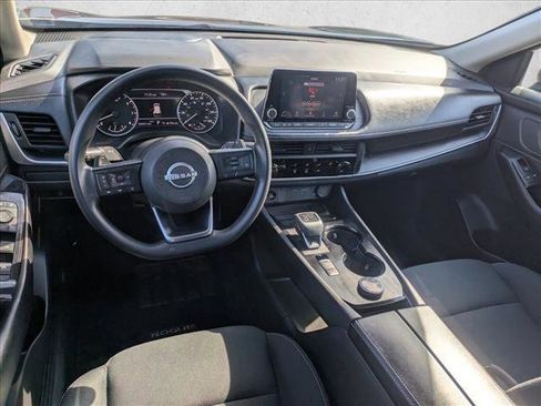 Used 2024 Nissan Rogue S image 15