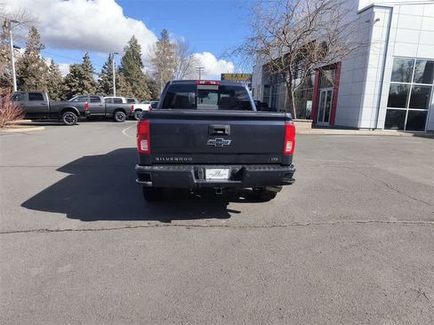 Used 2018 Chevrolet Silverado 1500 LTZ Z71 w/ Centennial Edition image 5