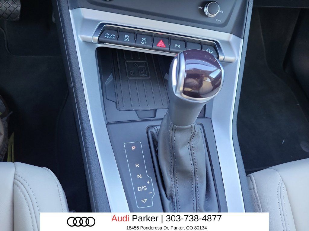 Used 2025 Audi Q3 2.0T Premium Plus w/ Premium Plus Package AWD/4WD image 19