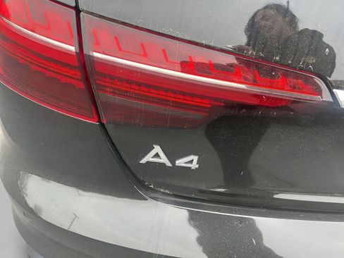 Used 2023 Audi A4 2.0T Premium w/ Convenience Package image 15