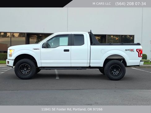 Used 2017 Ford F150 XL w/ Equipment Group 101A Mid AWD/4WD image 9