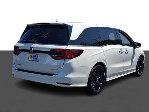 Used 2024 Honda Odyssey Sport image 7
