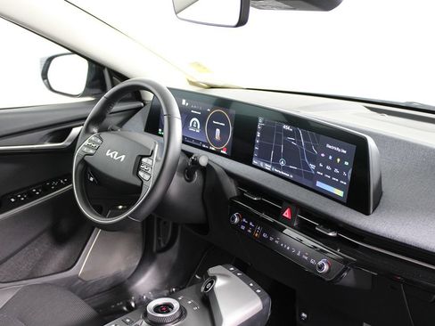Used 2023 Kia EV6 Wind RWD image 15