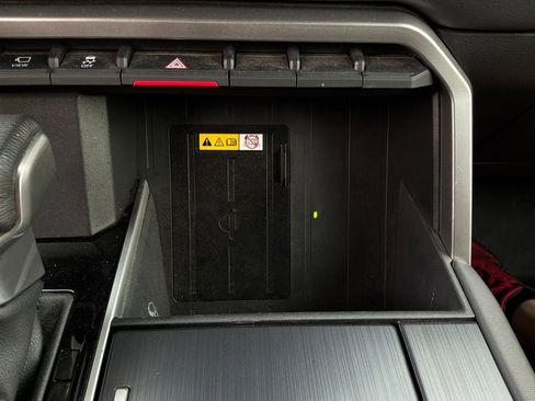 Used 2023 Toyota Tundra Platinum image 31