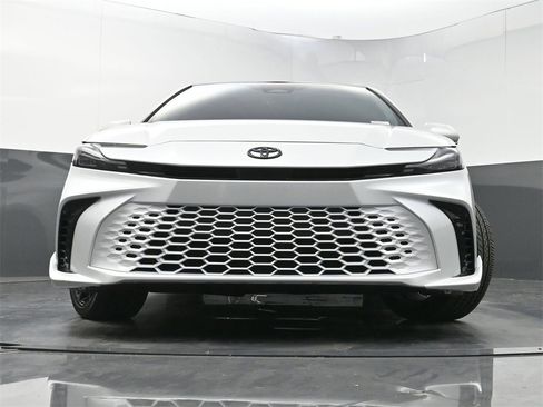 Used 2025 Toyota Camry XSE image 25