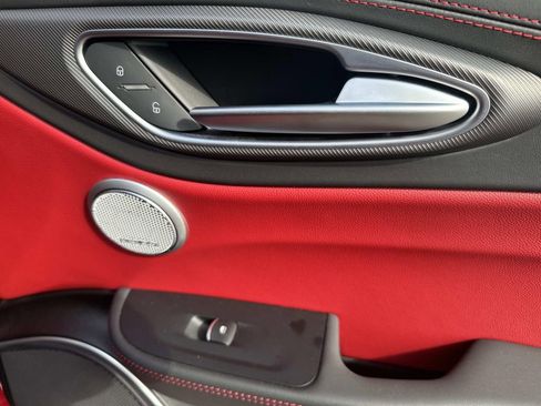 Used 2019 Alfa Romeo Giulia Ti Sport w/ Quick Order Package 22U Sport image 20