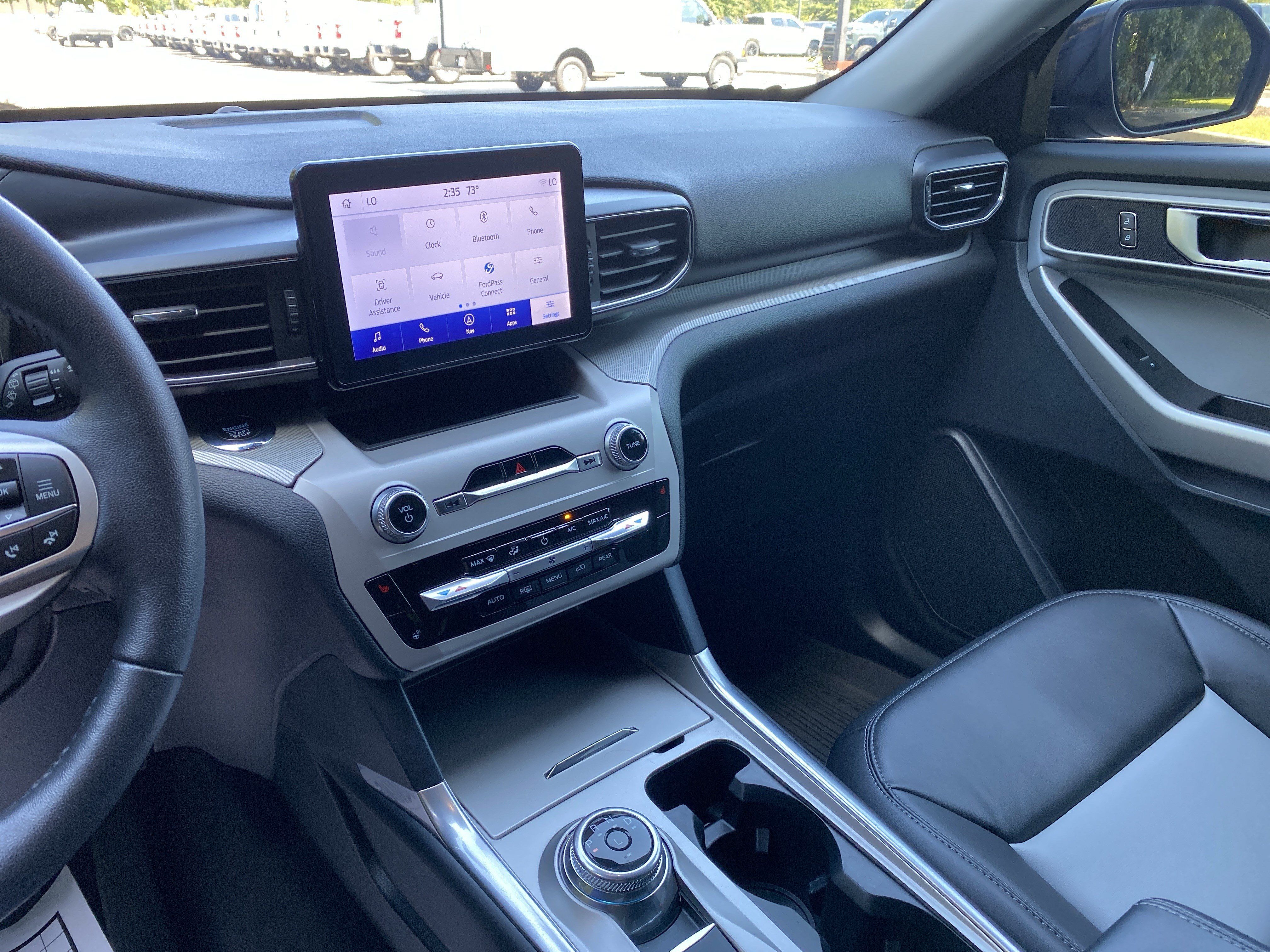 Used 2023 Ford Explorer XLT w/ Equipment Group 202A RWD image 23