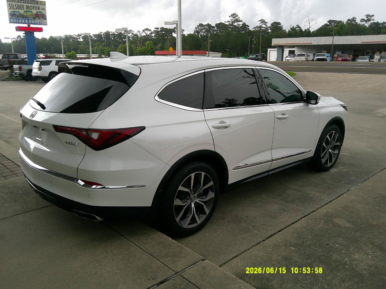 Used 2023 Acura MDX w/ Technology Package FWD image 4