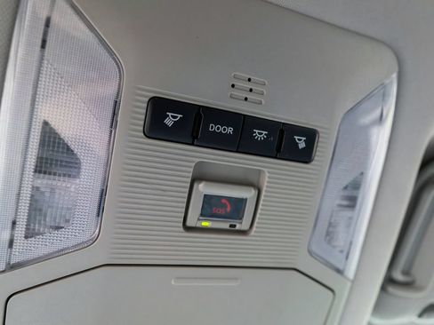 Used 2021 Toyota RAV4 XLE AWD/4WD image 29