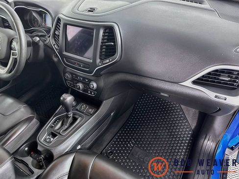 Used 2022 Jeep Cherokee Latitude AWD/4WD image 36