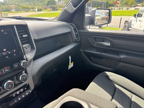 New 2026 RAM 1500 Classic Warlock image 36