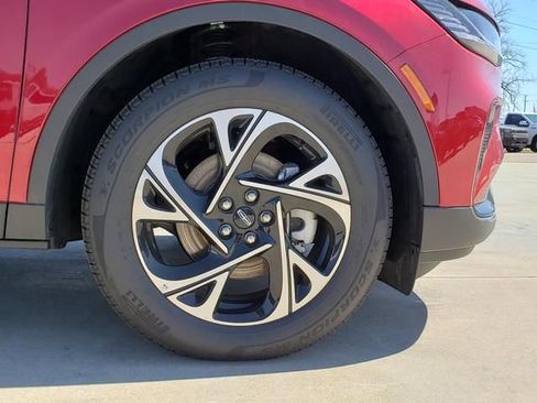 New 2026 Lincoln Nautilus Premier AWD/4WD image 22