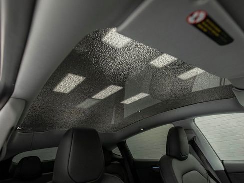 Used 2026 Tesla Model Y Long Range image 22