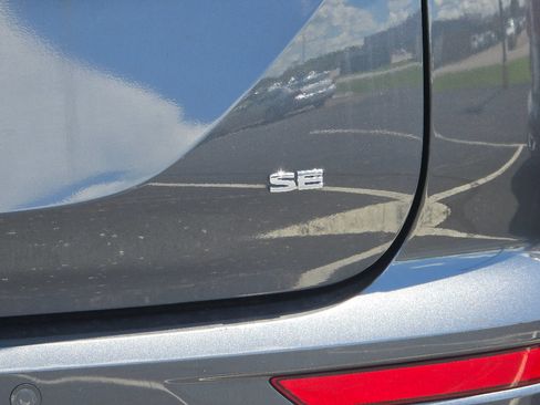 Used 2024 Mitsubishi Outlander SE FWD image 4