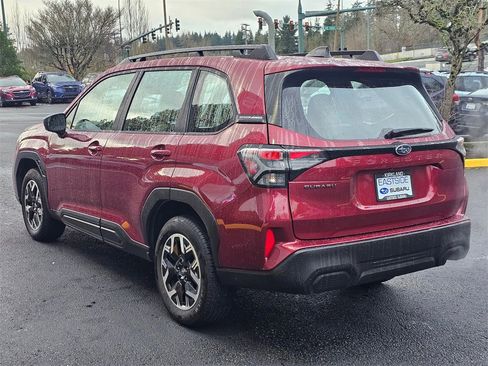 Used 2025 Subaru Forester image 5