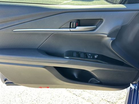 Used 2025 Toyota Camry SE image 23