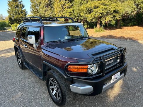 Used 2007 Toyota FJ Cruiser 4WD image 10