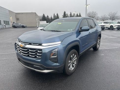 Used 2026 Chevrolet Equinox LT image 3
