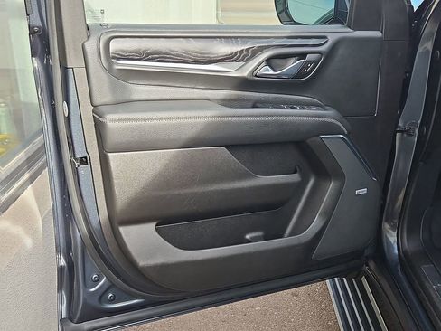 Used 2021 GMC Yukon Denali w/ Denali Ultimate Package image 4