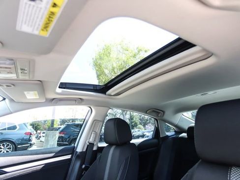 Used 2019 Honda Civic EX image 29