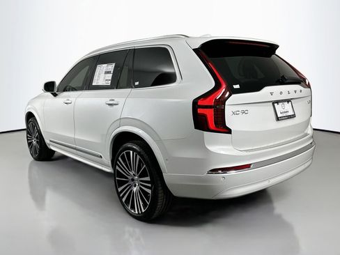 New 2026 Volvo XC90 B5 Plus w/ Protection Package Premier image 6