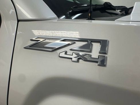 Used 2019 GMC Sierra 2500 SLT AWD/4WD image 38