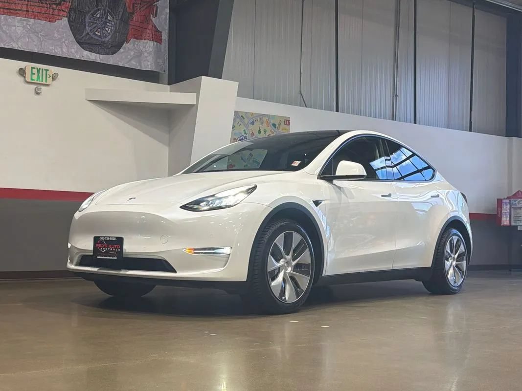 Used 2020 Tesla Model Y Long Range AWD/4WD image 81