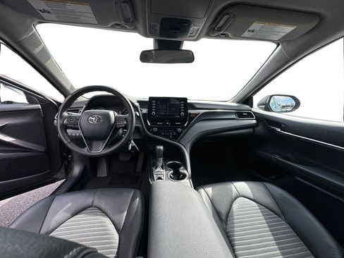 Used 2024 Toyota Camry SE w/ Cold Weather Package AWD/4WD image 12