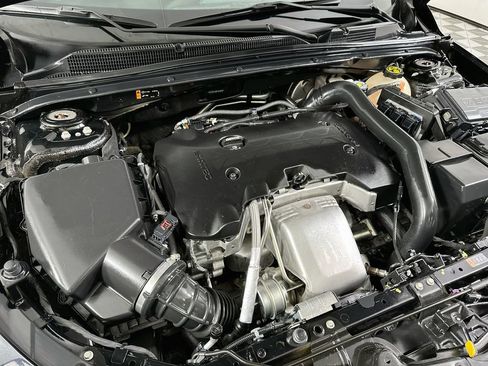 Used 2016 Chevrolet Malibu Premier w/ Driver Confidence Package FWD image 26