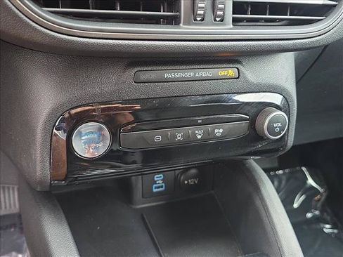 Used 2023 Ford Escape SE FWD image 15