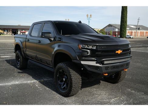Used 2021 Chevrolet Silverado 1500 RST w/ Convenience Package II AWD/4WD image 3