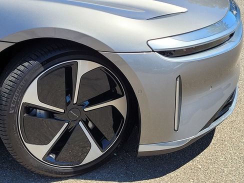Used 2023 Lucid Air Grand Touring AWD/4WD image 3