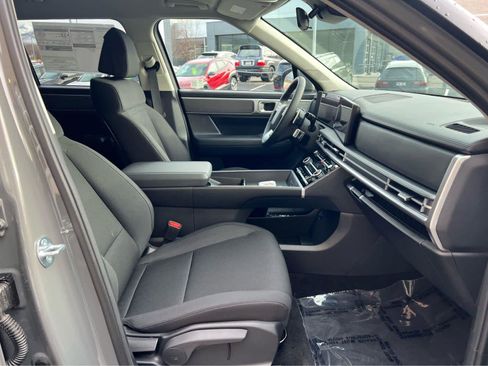 New 2026 Hyundai Santa Fe SE w/ Tow & Go Package AWD/4WD image 17