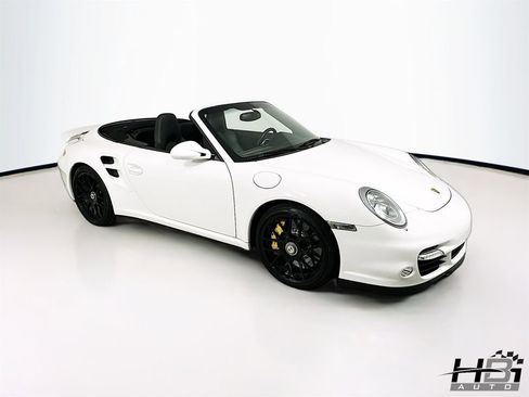 Used 2011 Porsche 911 Turbo S image 22