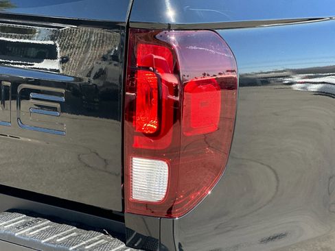 New 2026 Honda Ridgeline Black Edition image 30