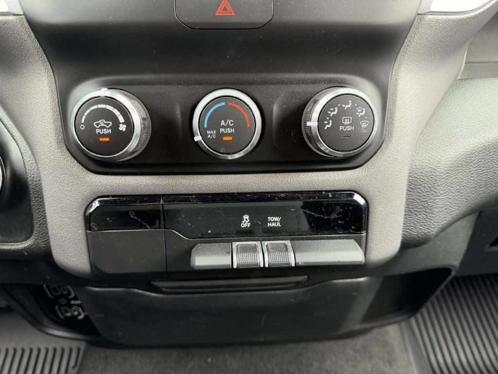 Certified 2022 RAM 1500 Big Horn AWD/4WD image 27