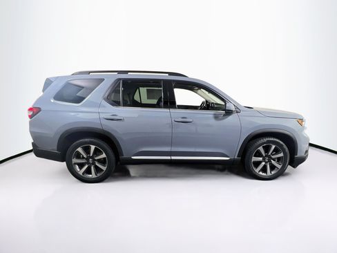 Used 2023 Honda Pilot Elite image 4