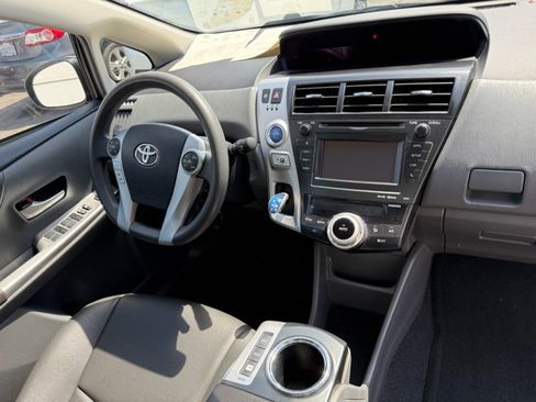 Used 2012 Toyota Prius V Three FWD image 20