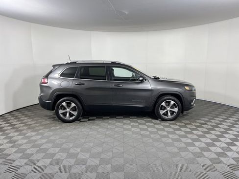 Used 2019 Jeep Cherokee Limited image 8