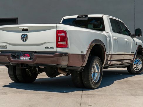 Used 2024 RAM 3500 Limited w/ Safety Group AWD/4WD image 4